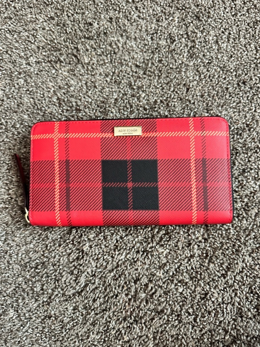 Kate Spade NWT Newbury Lane Plaid Neda Zip Around Wallet Red Black